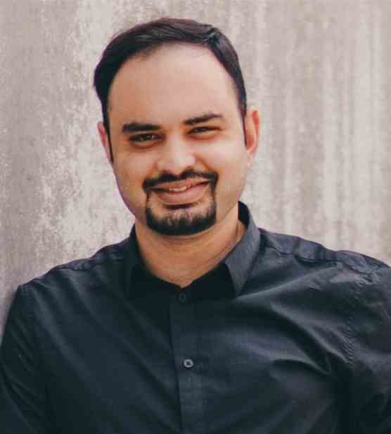 Dr Umair Hassan