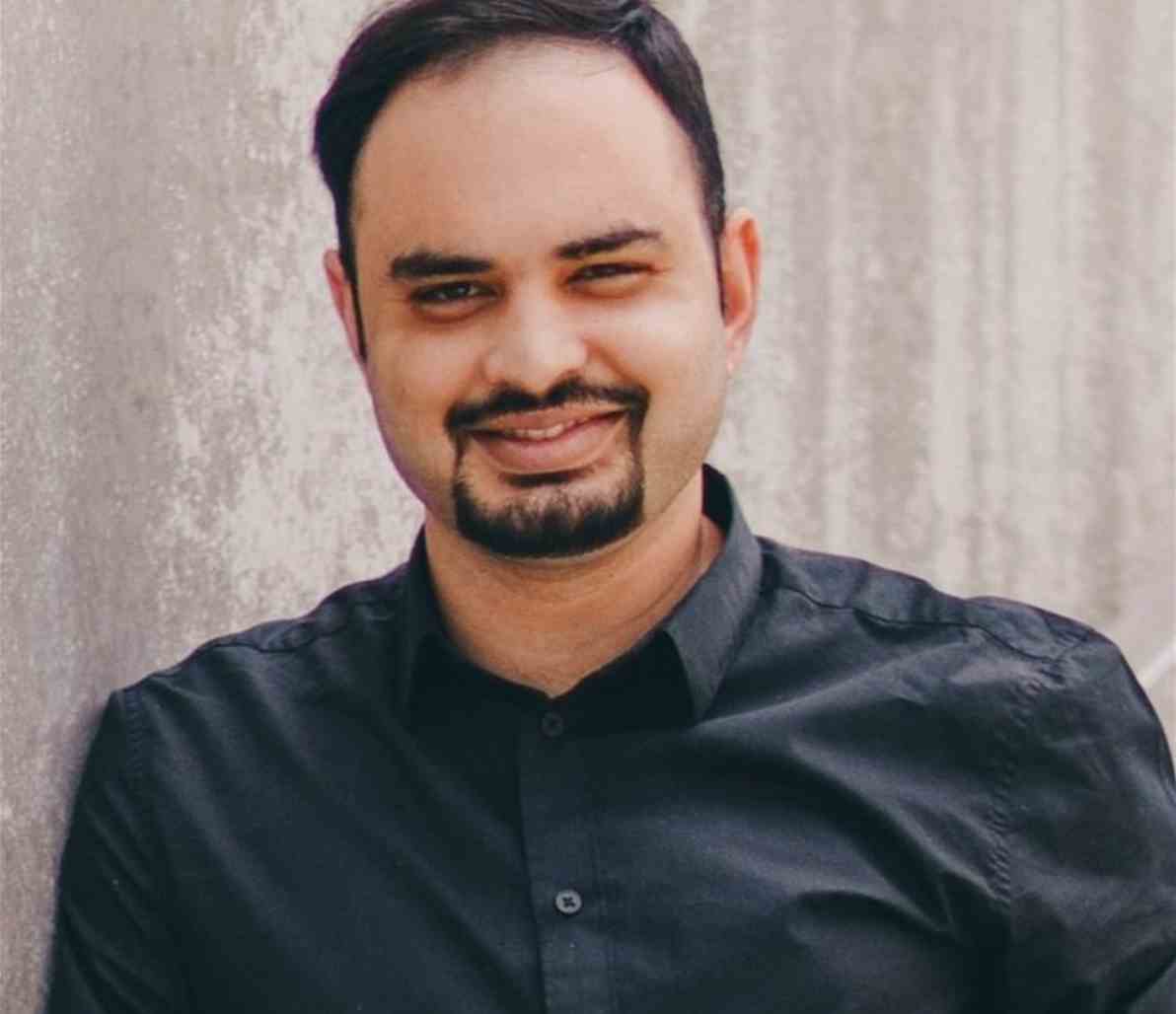 Dr Umair Hassan